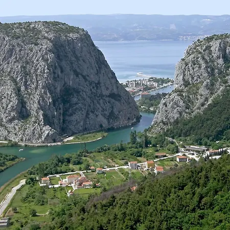 Pansion Begic Guest house Omis