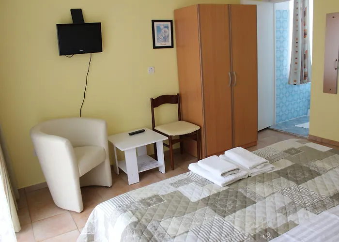 Pansion Begic Πανσιόν Omiš