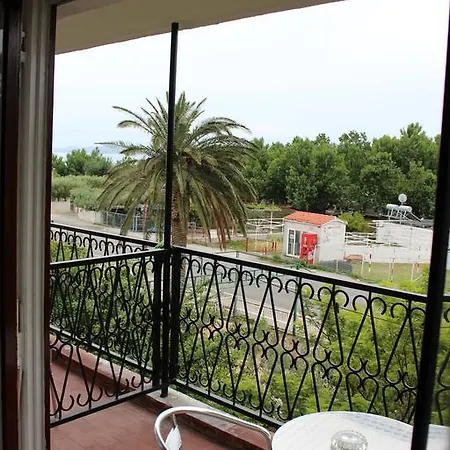 Pansion Begic 3* Omiš